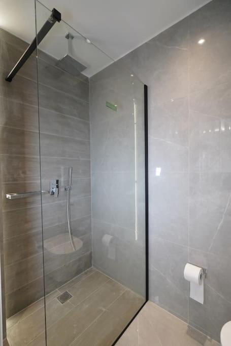 Brand New 3Br With 2 Bathrooms Marousi Apartment Atenas Exterior foto